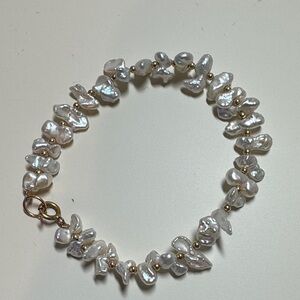 Elegant White Pearl Bracelet